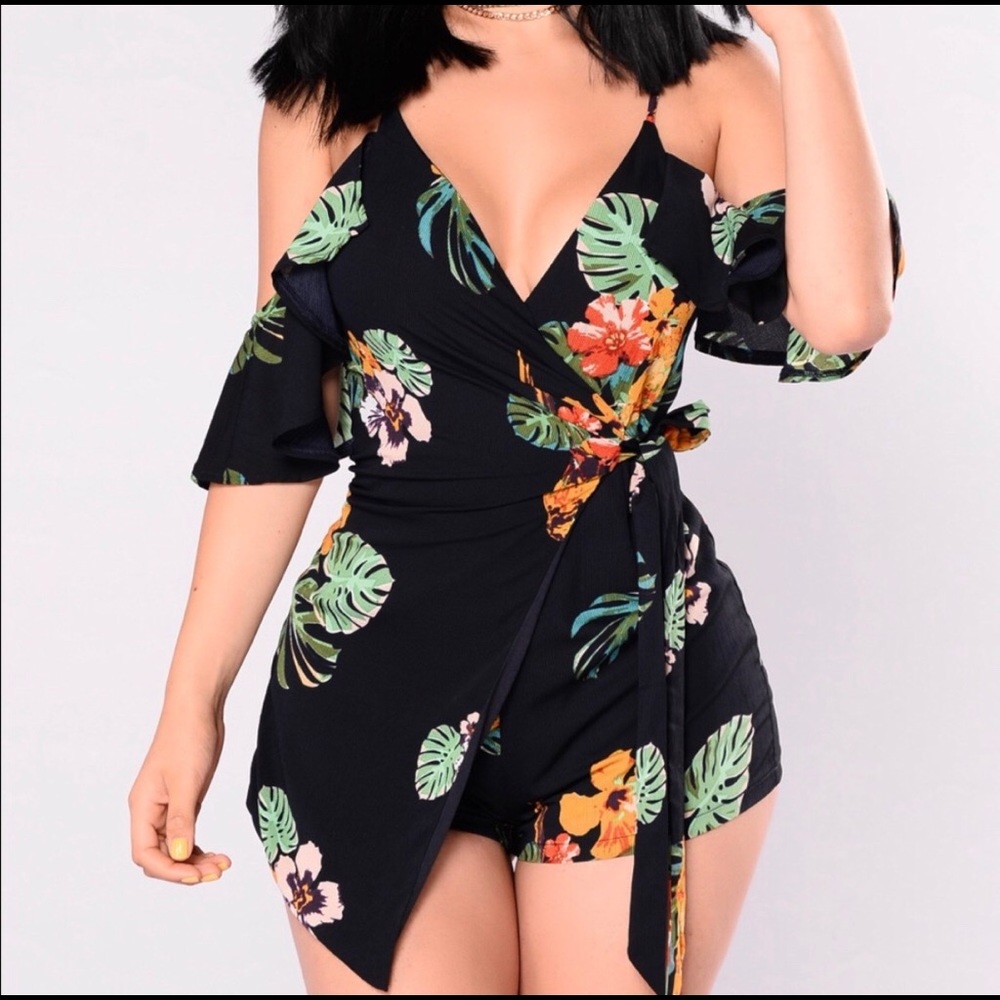 Fashion nova romper